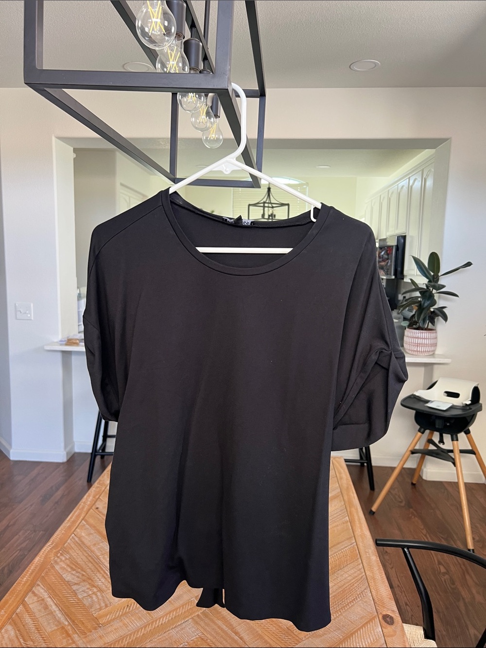Express Black Short-Sleeve Crewneck Women's Top